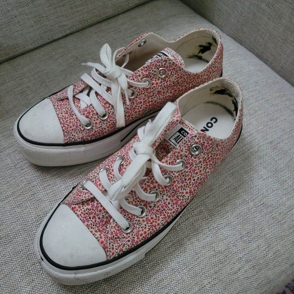 Converse Women's Platform Pink Floral Sneakers